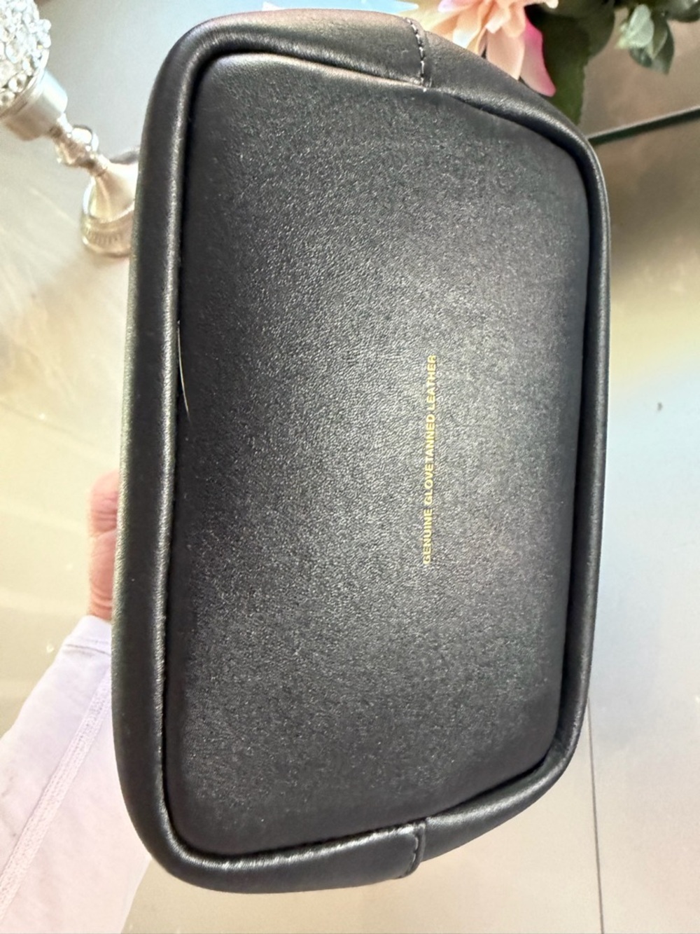 Coach Kisslock 16 - Black Leather Frame-Top Clutch with Gold Hardware - Picture 3 of 5